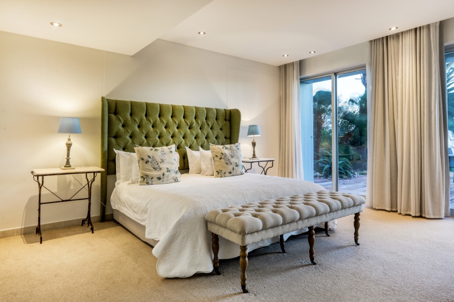 To Let 5 Bedroom Property for Rent in Camps Bay Western Cape
